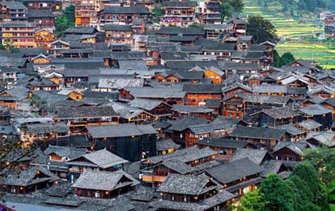 雨城6种常见的外墙仿石漆施工工艺！